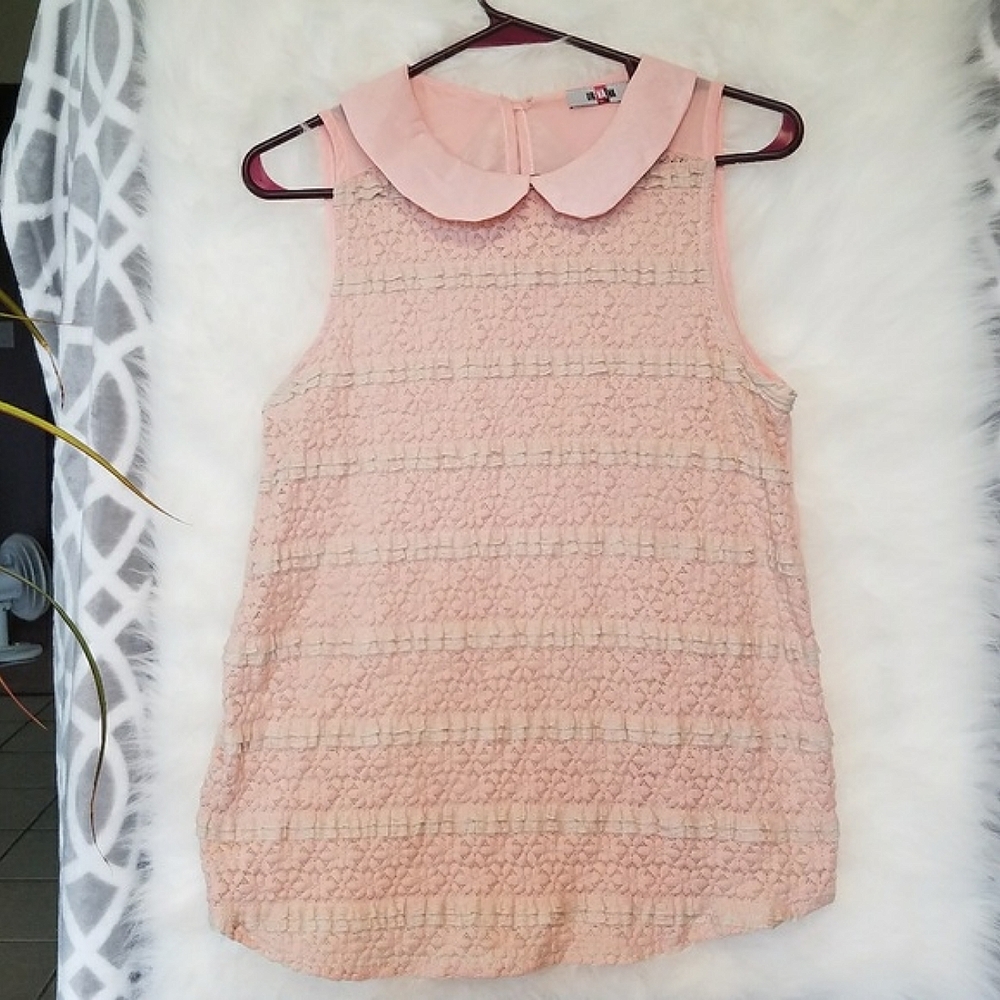UR VA NA Peach & Cream lace top.